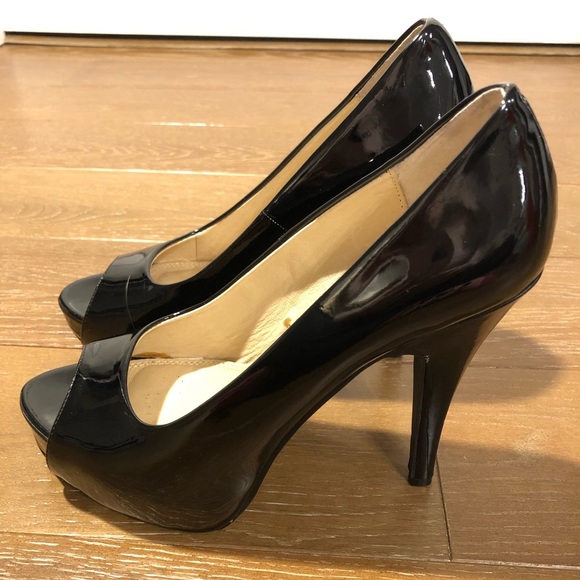 Chinese Laundry Black Patent Peep Toe Pumps - Picture 1 of 6